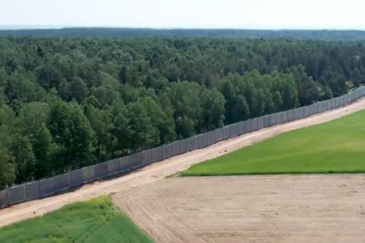 Построено 140 км забора с колючей проволокой Егоза