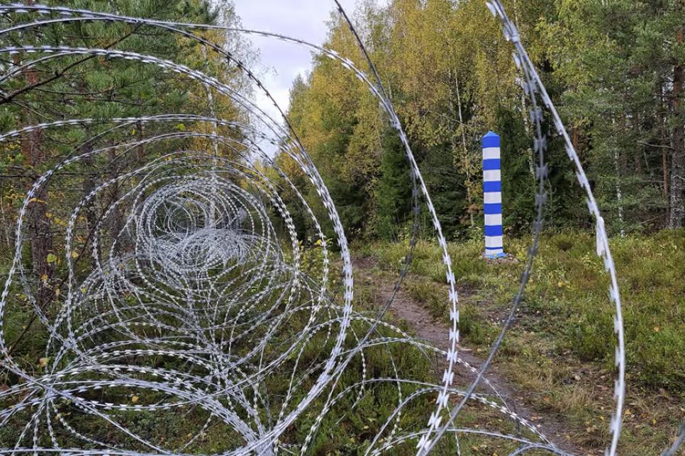 Колючей проволоки недостаточно